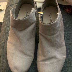 Tan booties size 10W